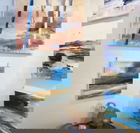 Sandra Blackburne Art Studio and Gallery - Sunshine Coast Tourism