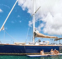 Sydney private tour and sip and sail experience - Sunshine Coast Tourism