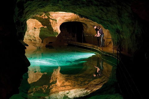 Jenolan Caves: Extended Temple Of Baal Cave Tour - Holiday Sunshine Coast 1
