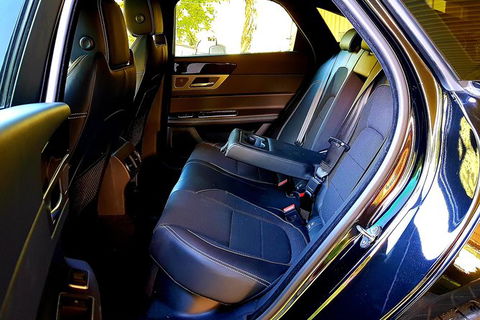 Eht Vip Transport And Airport Transfers And Lux Door To Door Service - Holiday Sunshine Coast 2