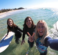 Private Surf Lesson in Caves Beach - Sunshine Coast Tourism