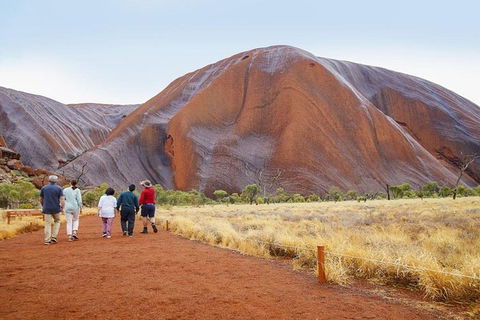 Explore Uluru: 7 Hours Guide Tour At Sunrise With Light Breakfast - Sunshine Coast Tourism 5