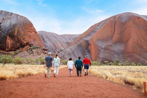 Explore Uluru: 7 Hours Guide Tour At Sunrise With Light Breakfast - Sunshine Coast Tourism 0