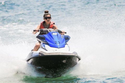 Jet Ski Rental With Free Tutorial In The Heart Of Surfers Paradise - Holiday Sunshine Coast 2