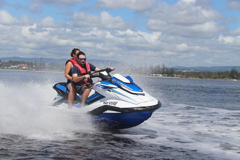 Jet Ski Rental With Free Tutorial In The Heart Of Surfers Paradise - Holiday Sunshine Coast 7