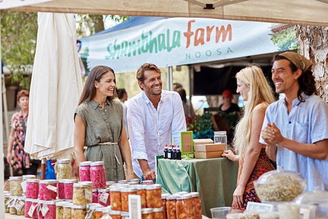 Sunshine Coast Eumundi Markets Return Minibus Transfer - Sunshine Coast Tourism 6