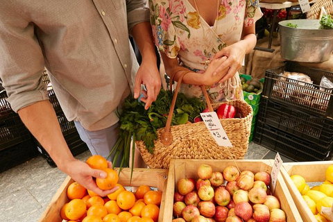 Sunshine Coast Eumundi Markets Return Minibus Transfer - Sunshine Coast Tourism 3