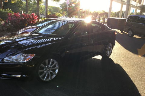 Jaguar Limousine Transfer Cairns Airport To City Or Return - Holiday Sunshine Coast 6