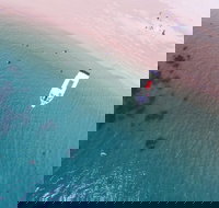 Fozzy's 3 Hour 3 Island Tour - Holiday Sunshine Coast