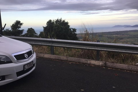 Caprice Limousine Luxury Transfer Cairns Airport To City - Sunshine Coast Tourism 1