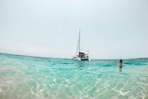 5 Night Bareboat Onboard Cattitude - Sunshine Coast Tourism 4