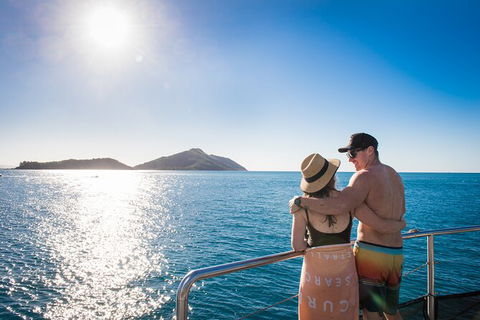 Day Sail The Whitsunday Islands On Atlantic Clipper From Airlie Beach - Sunshine Coast Tourism 5