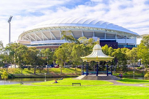 Adelaide Airport Transfers : Adelaide City To Airport ADL In Luxury Car - Sunshine Coast Tourism 8