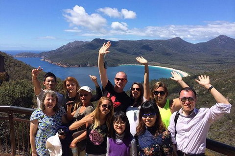 Wineglass Bay Beach Hike - Holiday Sunshine Coast 5