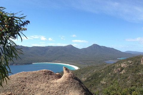 Wineglass Bay Beach Hike - Holiday Sunshine Coast 16