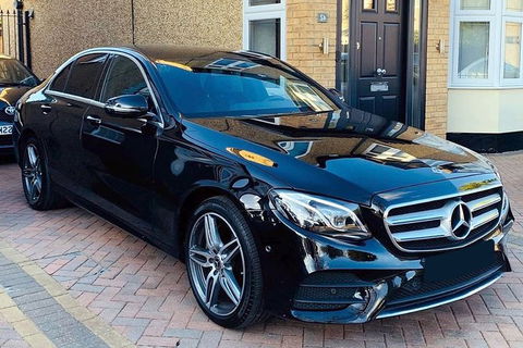Arrival Private Transfers: Melbourne Airport MEL To Melbourne In Business Car - Sunshine Coast Tourism 3