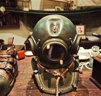 Pearl Luggers - Sunshine Coast Tourism