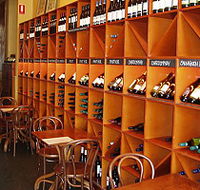 Lina's Bistro A Vin - Sunshine Coast Tourism
