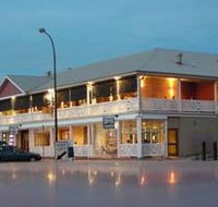 Seacliff Beach Hotel - Sunshine Coast Tourism