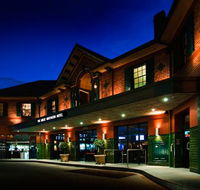 Great Northern Hotel - Holiday Sunshine Coast