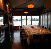 Bretts Wharf - Holiday Sunshine Coast