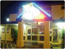 Brown Jug Hotel - Sunshine Coast Tourism 0