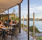 Lakes Resort Hotel - Holiday Sunshine Coast