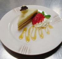 Centenary Tavern - Holiday Sunshine Coast