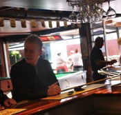 Highlander Hotel - Holiday Sunshine Coast