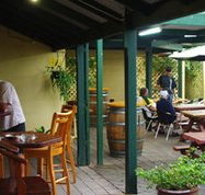 Bird In Hand Inn - Holiday Sunshine Coast