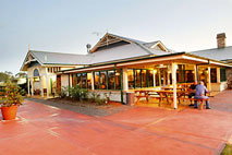 Potters Hotel And Brewery - Sunshine Coast Tourism 0
