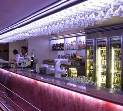 Helm Bar - Holiday Sunshine Coast 1
