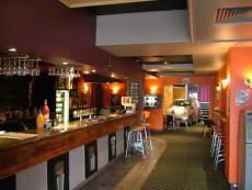 Lewisham Hotel And Live House - Holiday Sunshine Coast 1