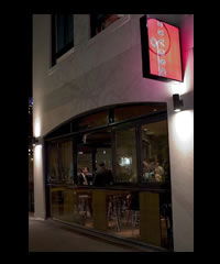 Oscars Lounge Bar & Restaurant - Sunshine Coast Tourism 3