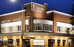 The Fringe Bar - Holiday Sunshine Coast 2