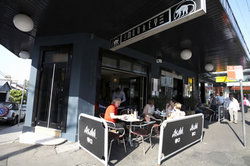 The Monkey Bar - Holiday Sunshine Coast 1