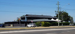 Crossroads Hotel - Sunshine Coast Tourism 3