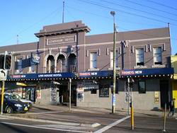 Lewisham Hotel And Live House - Holiday Sunshine Coast 3