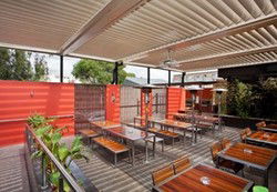 Gladstone Hotel - Holiday Sunshine Coast 3