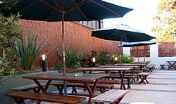 Golden Barley Hotel - Holiday Sunshine Coast 2