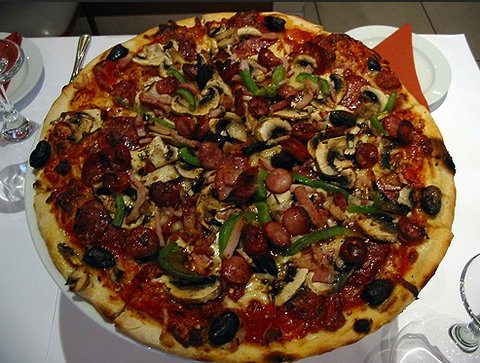 Zino Restaurant Pizzeria - Holiday Sunshine Coast 2