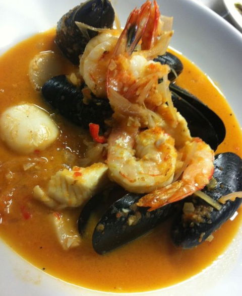 Galley Foods Restaurant - Holiday Sunshine Coast 1