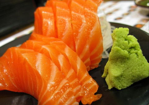 Sushi Train - Sunshine Coast Tourism 0