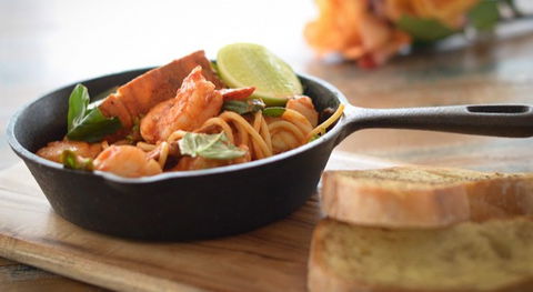 Tedder And Woodroffe Lounge And Dining - Holiday Sunshine Coast 0