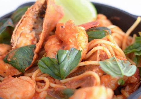 Tedder And Woodroffe Lounge And Dining - Holiday Sunshine Coast 1