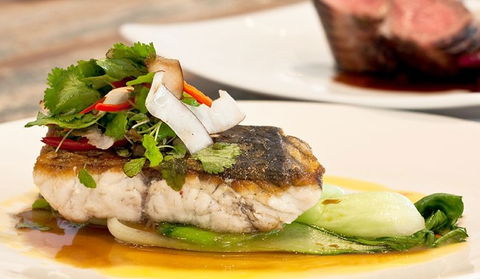 Tedder And Woodroffe Lounge And Dining - Holiday Sunshine Coast 4