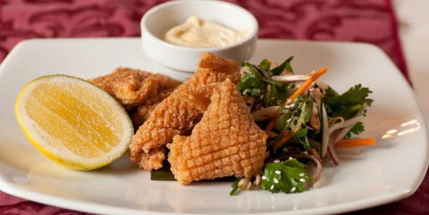 Coopers Colonial Motel & Rhys's Restaurant - Sunshine Coast Tourism 0