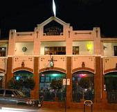 Victoria Park Hotel - Sunshine Coast Tourism