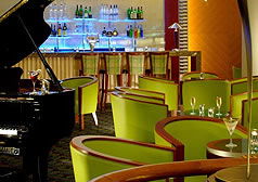 Macquarie Lounge - Holiday Sunshine Coast 0