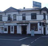 The Royal Oak - Holiday Sunshine Coast